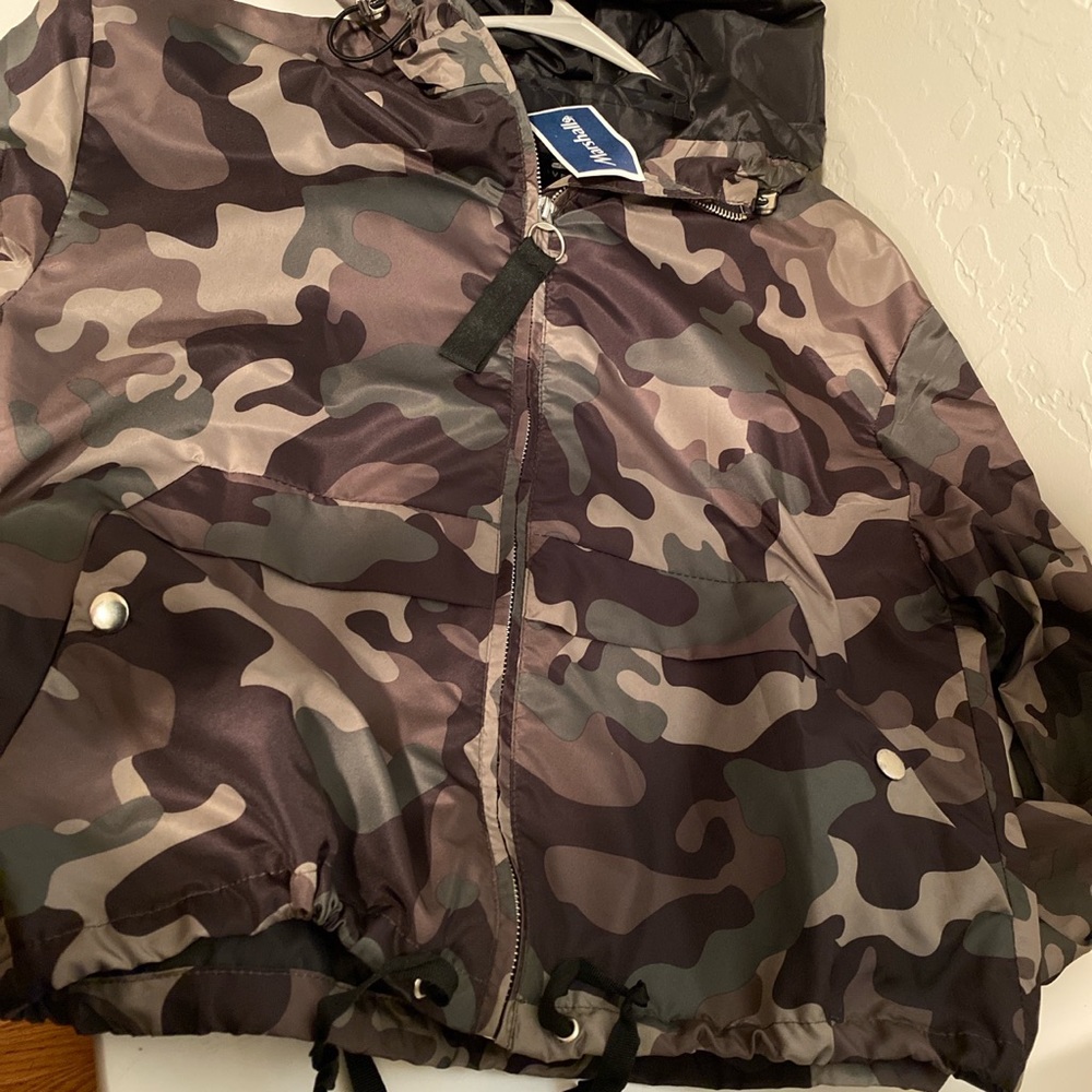 Jacket - Picture 3 of 3